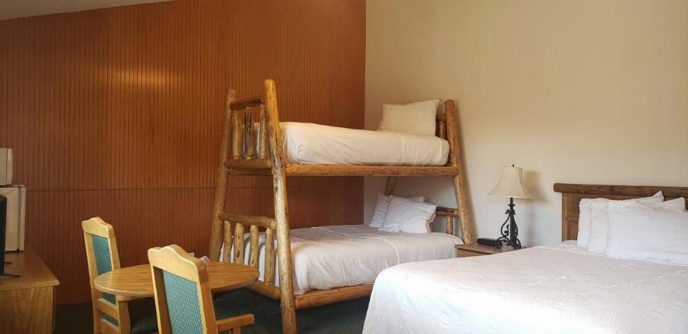 Deluxe Triple Room - NOT Pet Friendly